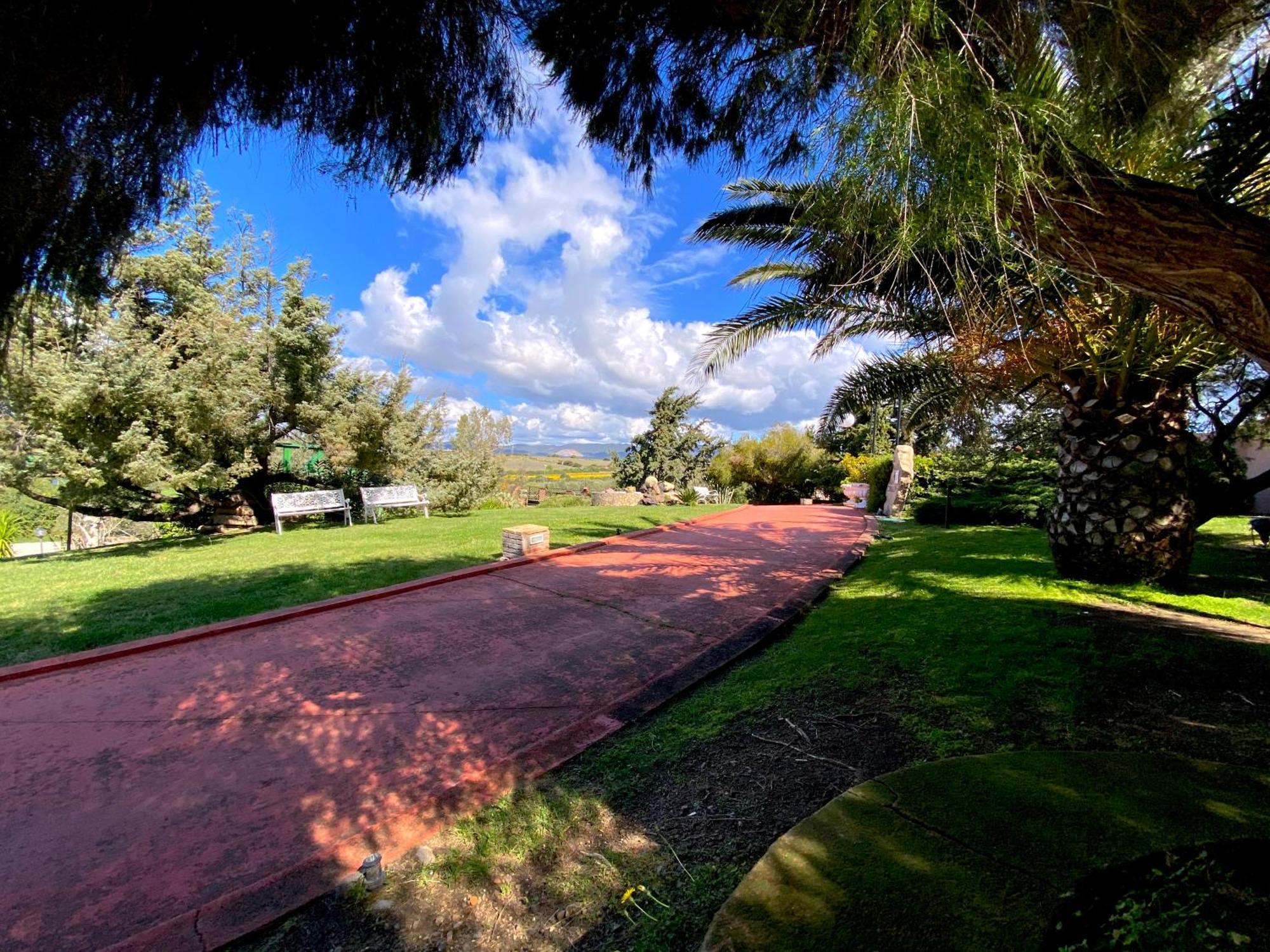 Hotel I Ginepri كوارتوتشو المظهر الخارجي الصورة