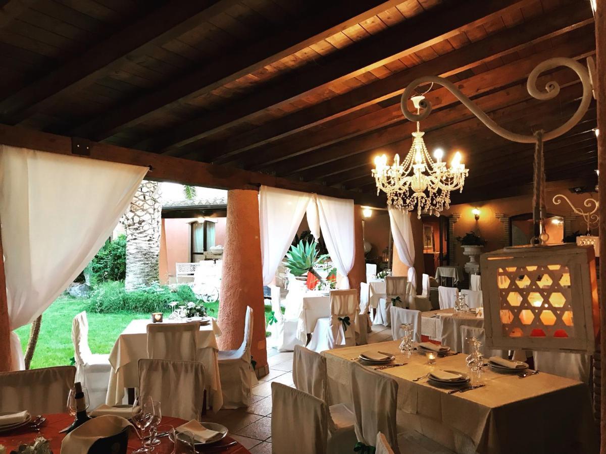 Hotel I Ginepri كوارتوتشو المظهر الخارجي الصورة